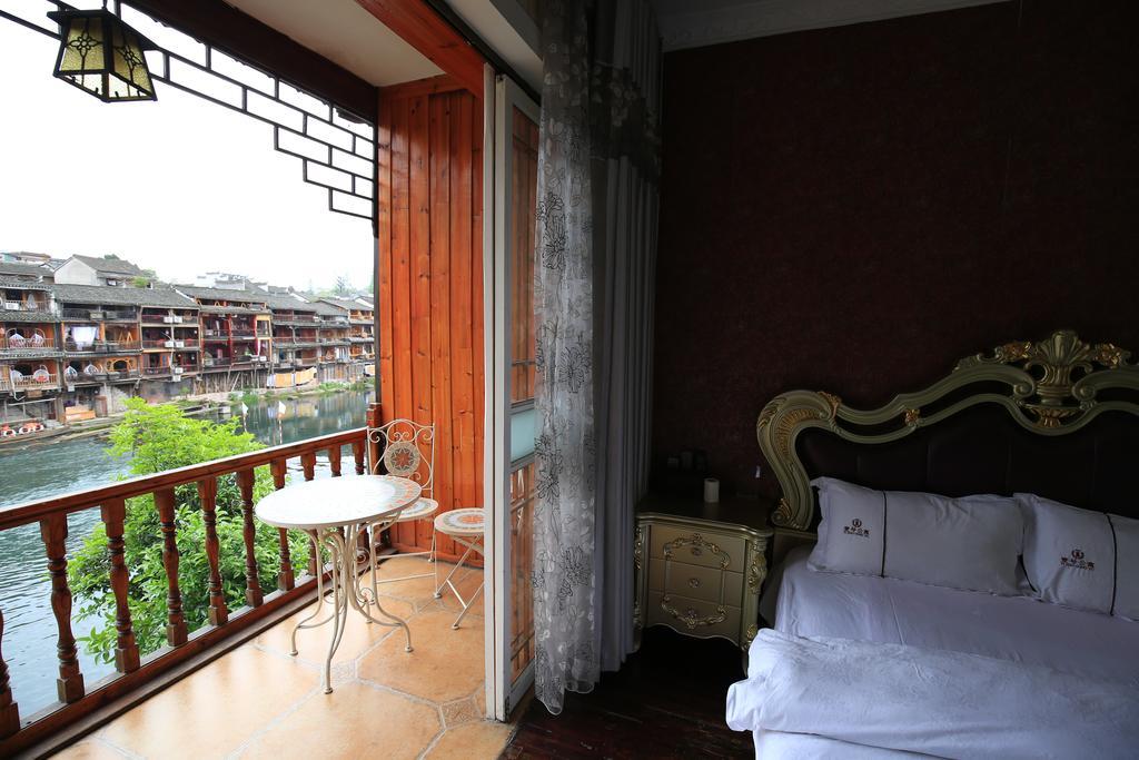 Fenghuang 1St Apartment Kültér fotó